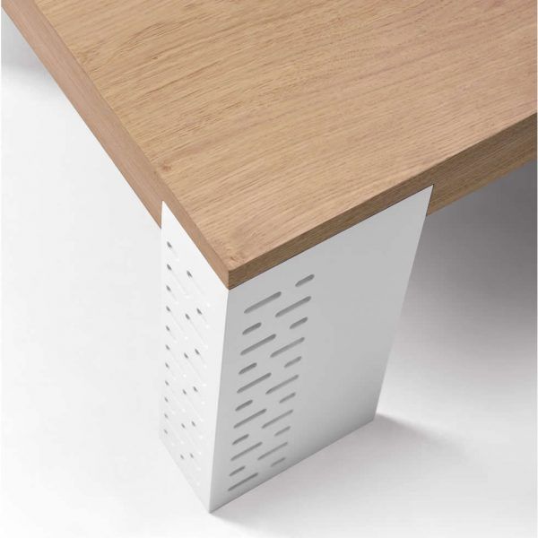 Mesa de Centro GLISS rectangular detalle pata incrustada acero chapa natural