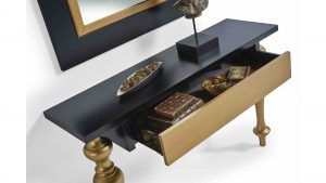 detalle conjunto recibidor consola y espejo retto wood lacadas moderno colgar
