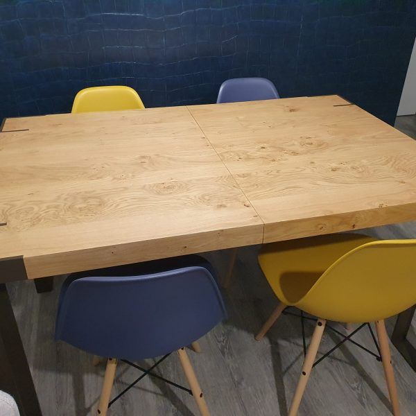 detalle mesa comedor rectangular moderna pair extensible patas acero