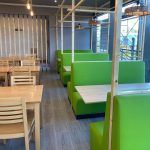 ambiente bancada moderna hosteleria alberta tapizada zocalo madera restauracion contract